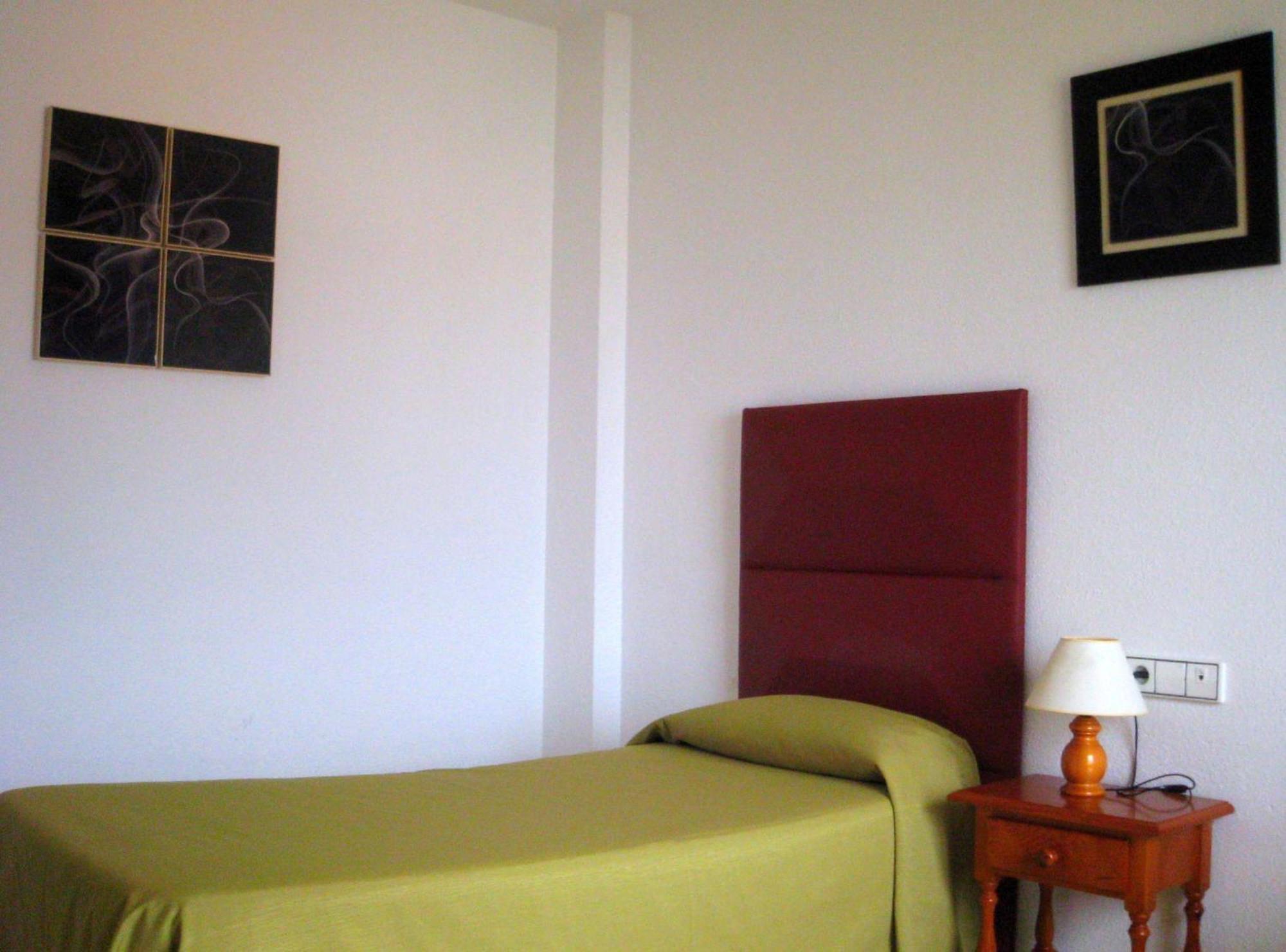 Hostal Esperanza Benajarafe Eksteriør billede