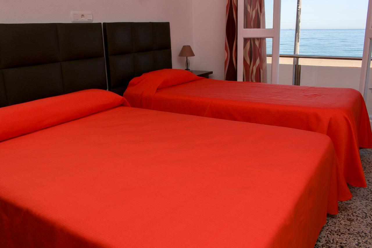 Hostal Esperanza Benajarafe Eksteriør billede