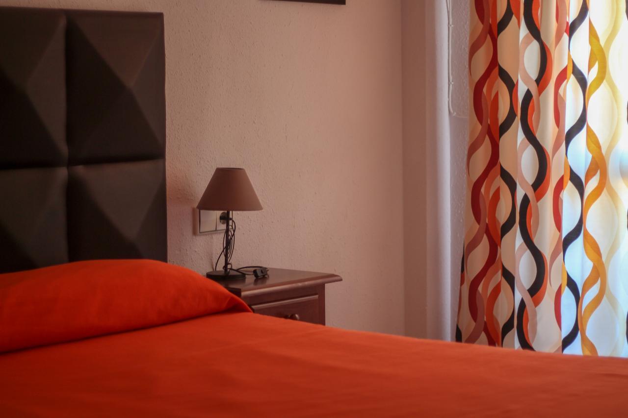Hostal Esperanza Benajarafe Eksteriør billede