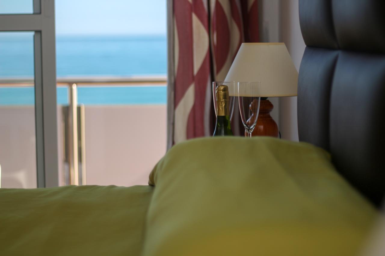 Hostal Esperanza Benajarafe Eksteriør billede