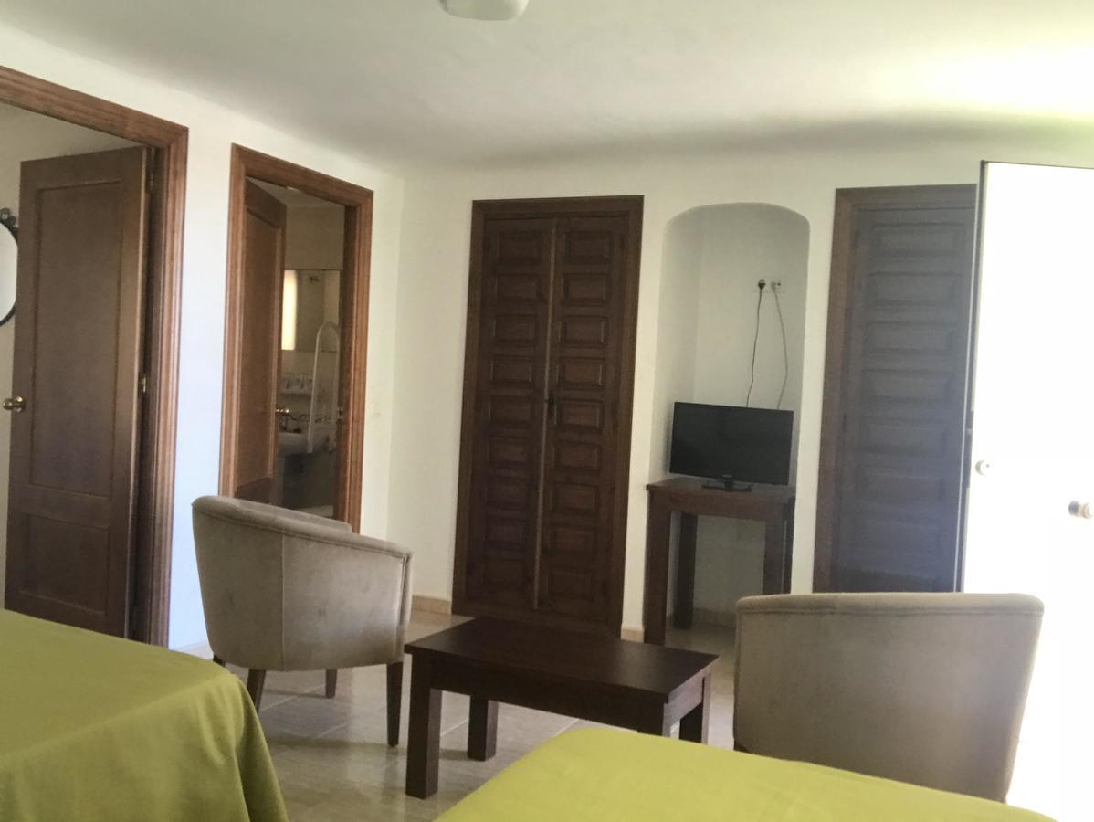 Hostal Esperanza Benajarafe Eksteriør billede