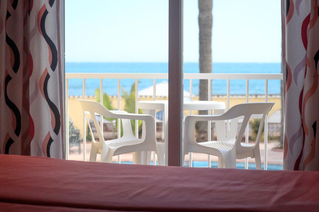 Hostal Esperanza Benajarafe Eksteriør billede