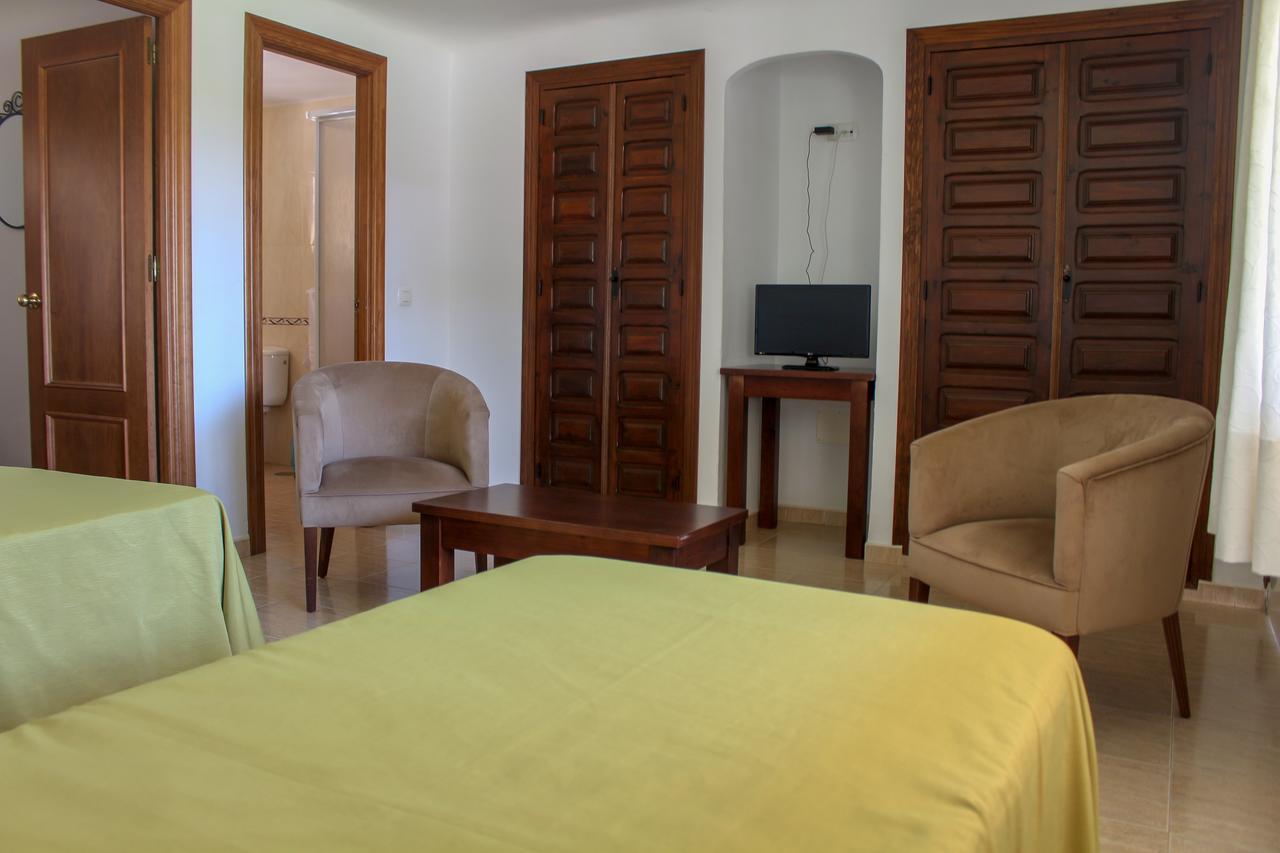 Hostal Esperanza Benajarafe Eksteriør billede
