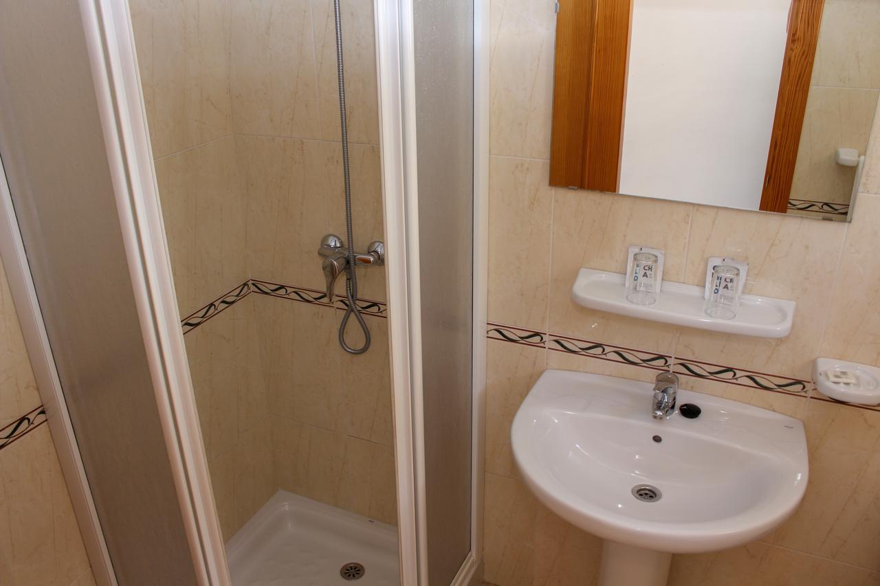 Hostal Esperanza Benajarafe Eksteriør billede